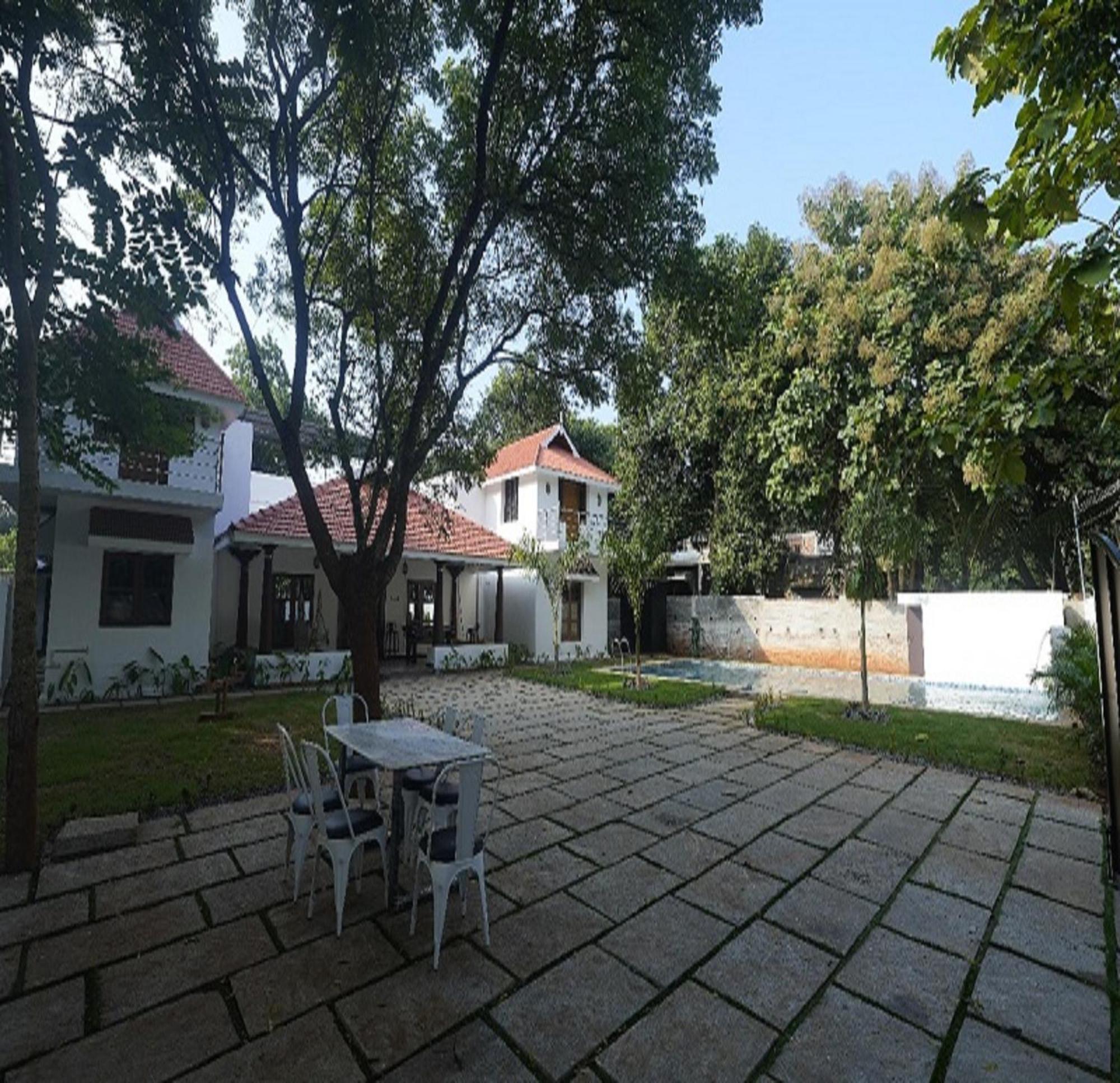 Courtyard Castle Heritage Resort Puducherry Exterior foto